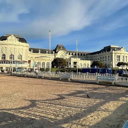 Διαμέρισμα Trouville-sur-mer Cozy With Private Courtyard *
