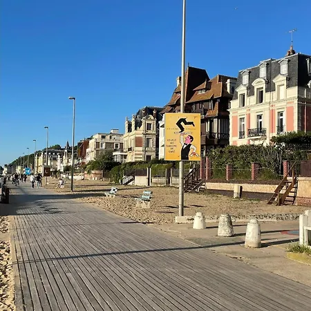 Trouville-sur-mer Cozy With Private Courtyard